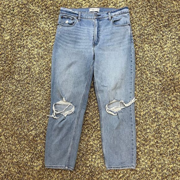 Abercrombie & Fitch The Mom High Rise Distressed Light Wash Jeans size 31 - Picture 2 of 6